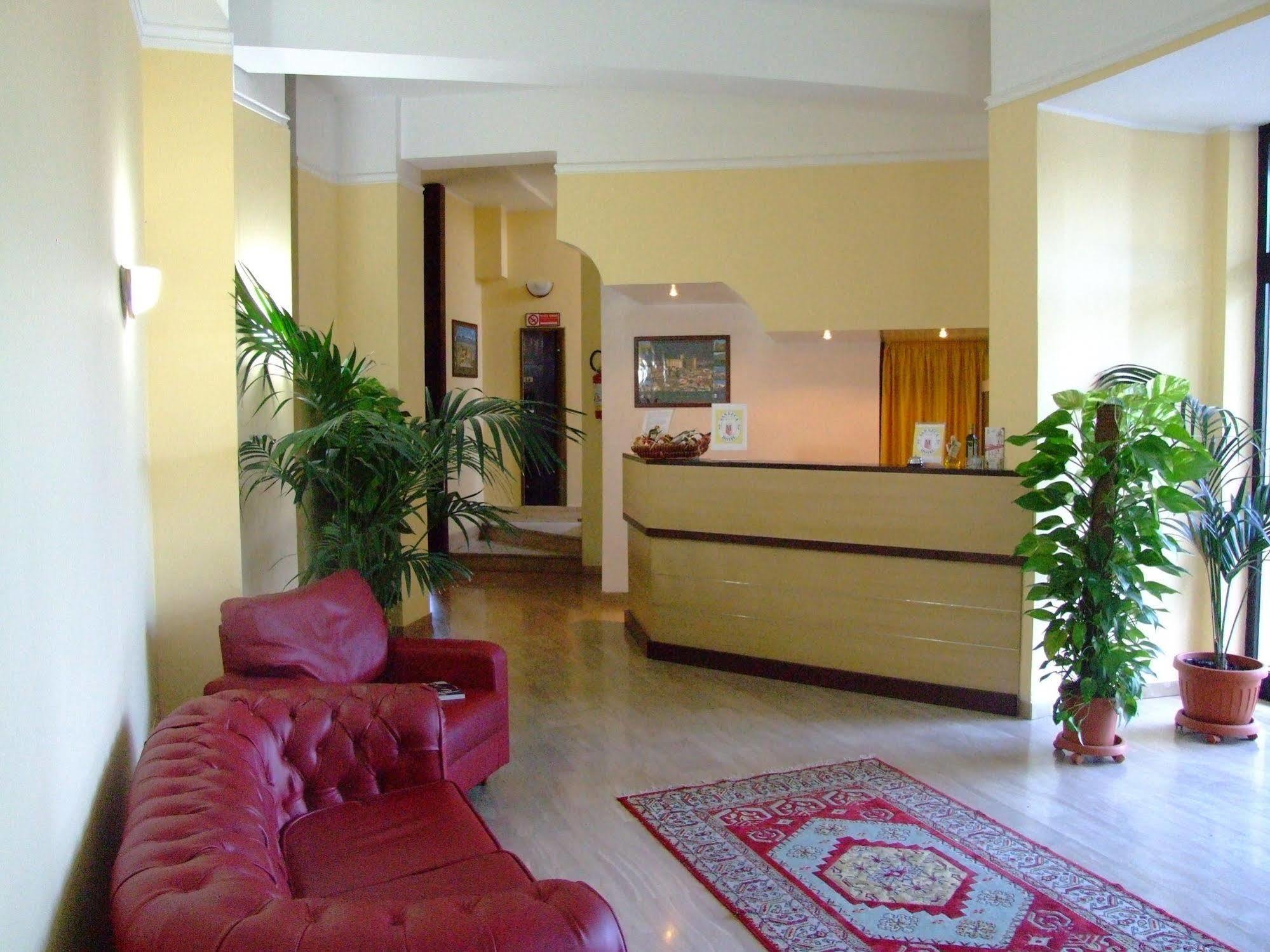 Hotel San Luca ロッサーノ エクステリア 写真