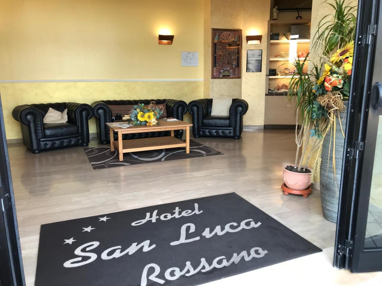 Hotel San Luca ロッサーノ エクステリア 写真