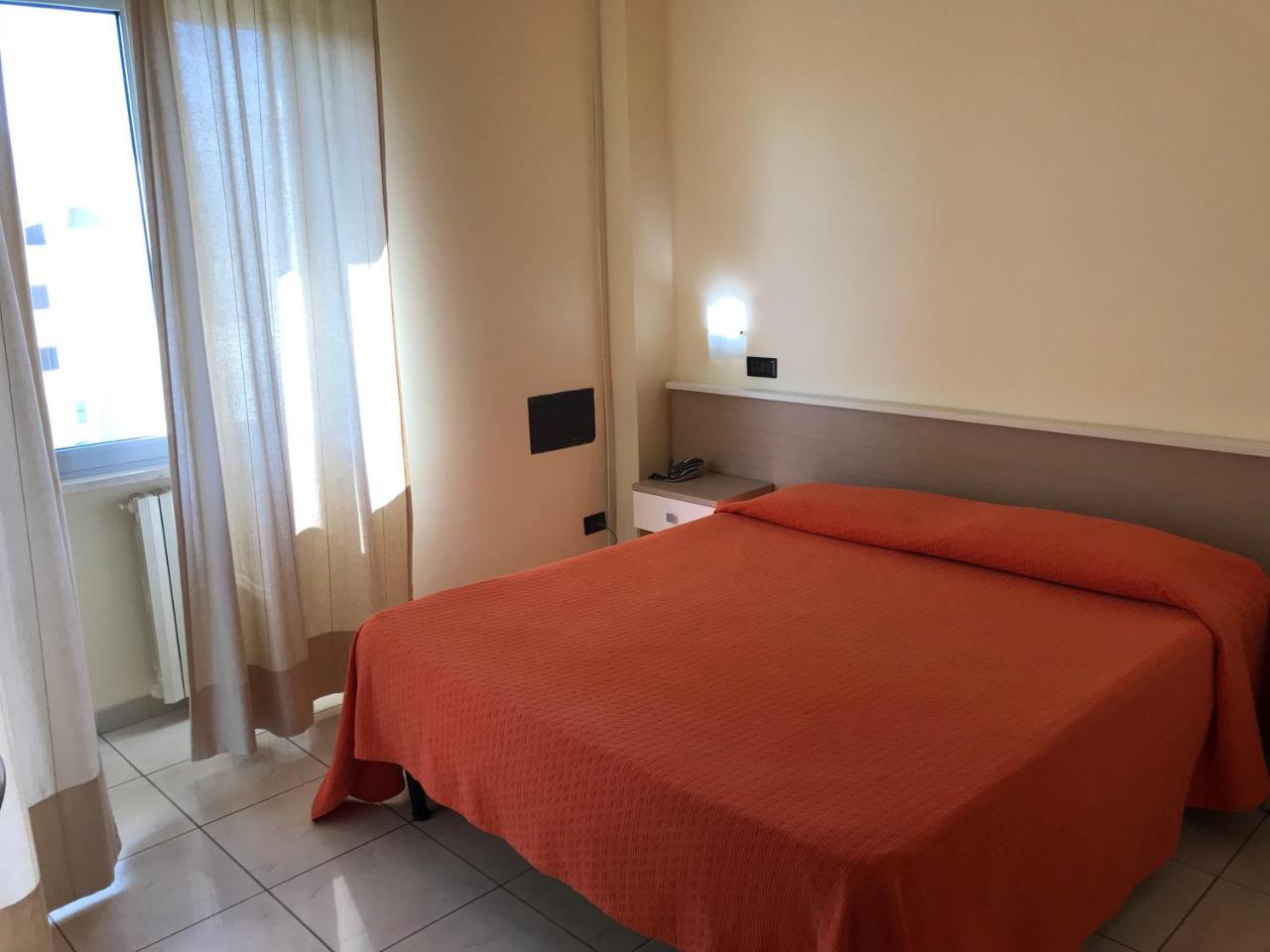 Hotel San Luca ロッサーノ エクステリア 写真